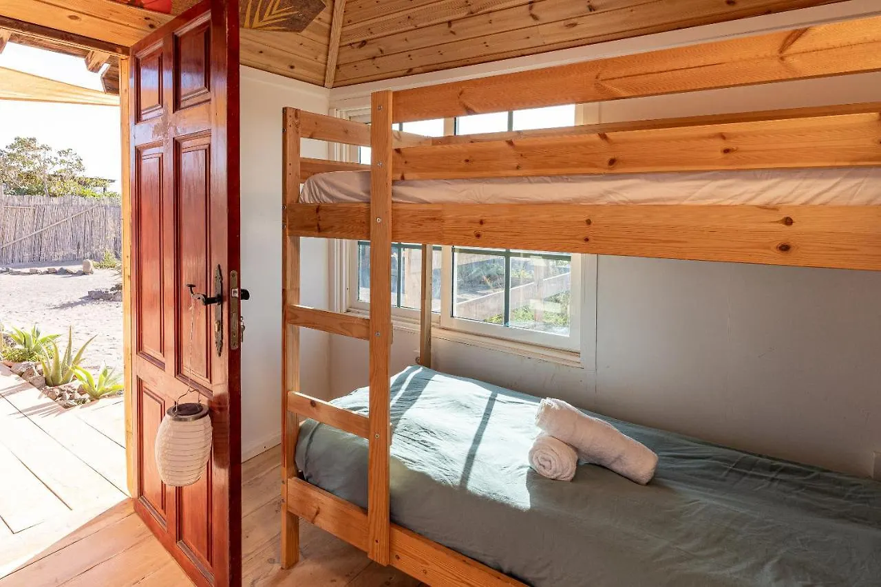 Hostal Alaia Tiny House Between Volcanoes And Beach Breaks Albergue Cotillo