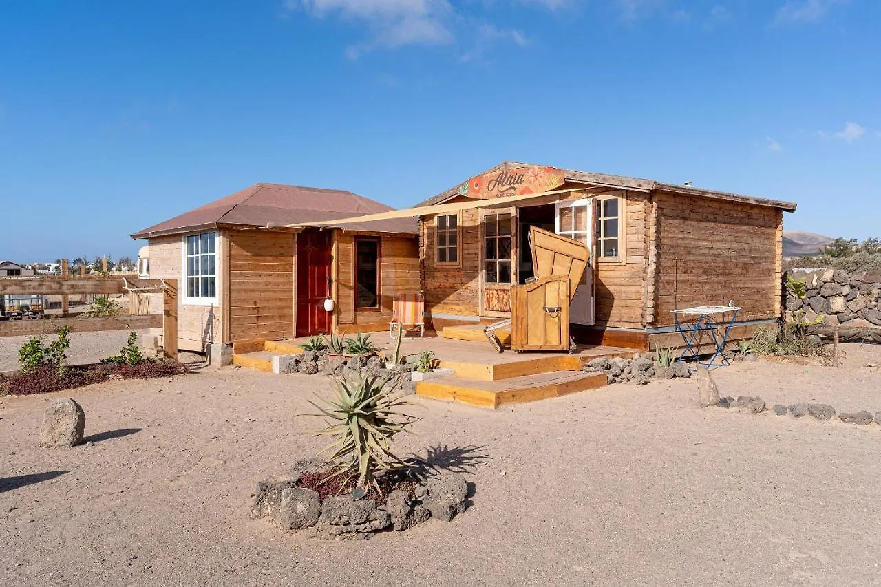 Alaia Tiny House Between Volcanoes And Beach Breaks Albergue Cotillo 0*,  España